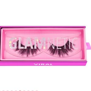 GLAMNETIC
VIRAL
Long Wispy (15mm)